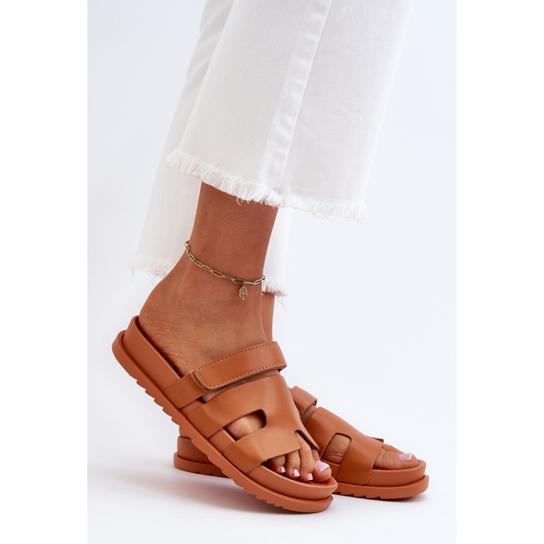 Chanclas clásicas Molie Camel para mujer marrón 2