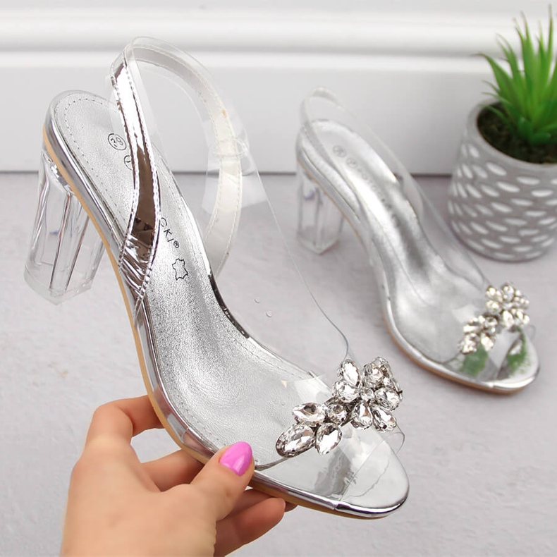 Sandalias de mujer transparentes de tacón con circonitas plateadas Potocki WS43305 plata 1