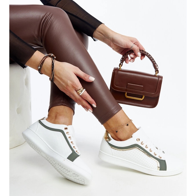 Zapatillas blancas y verdes con plataforma Amala. blanco 1