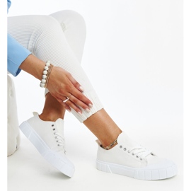 Zapatillas de tela blanca de Eduard blanco 1