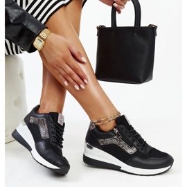 Deportivas cuña de mujer negras de Cross Jeans negro 1