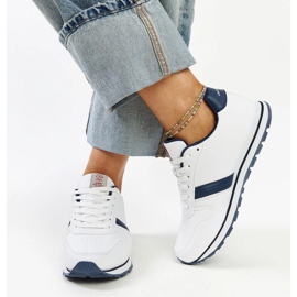 Deportivas de mujer blancas y azul marino de Cross Jeans blanco 3