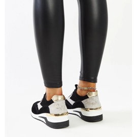 Zapatillas deportivas de piel negras. negro 3