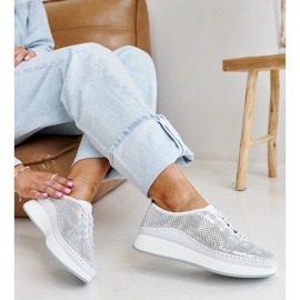 Zapatillas de piel plateadas con plataforma Amana. 1