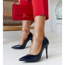 Stilettos de charol azul marino con aplicación de piel Jadoin 3