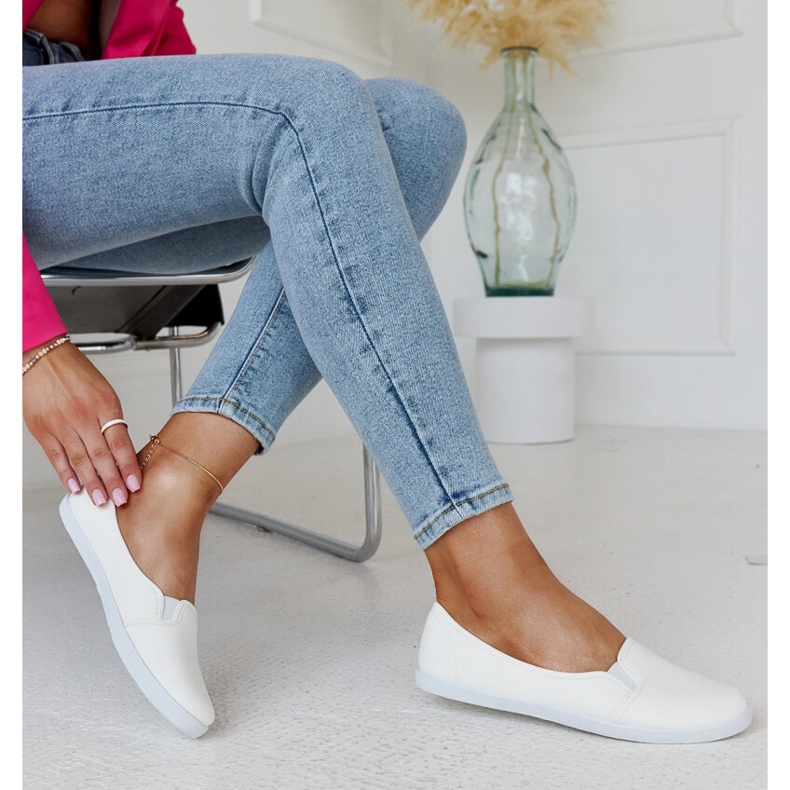 Zapatillas slip-on blancas de piel ecológica Wordana blanco 1 Zapatillas slip-on blancas de piel ecológica Wordana blanco 1