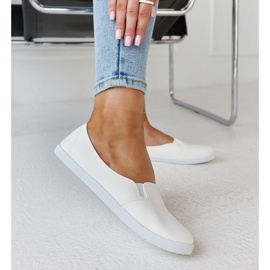 Zapatillas slip-on blancas de piel ecológica Wordana blanco 3