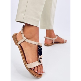 Ennes Sandalias beige con decoración dorada. 2