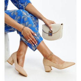 Salón beige de tacón alto con aplicación de piel Paris 1 Salón beige de tacón alto con aplicación de piel Paris 1