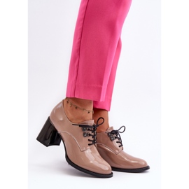Vinceza Zapatos de tacón de charol para mujer Nelione beige 2