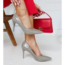 Stilettos de charol gris con aplicación de piel Alsacea 1