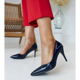 Stilettos de charol azul marino con aplicación de piel Alsacea 3
