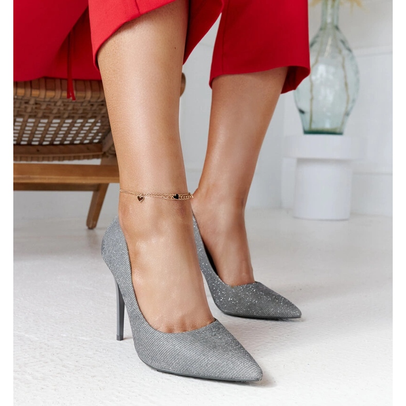 Tacones altos plateados brillantes con aplicación de piel de Cortes plata 1