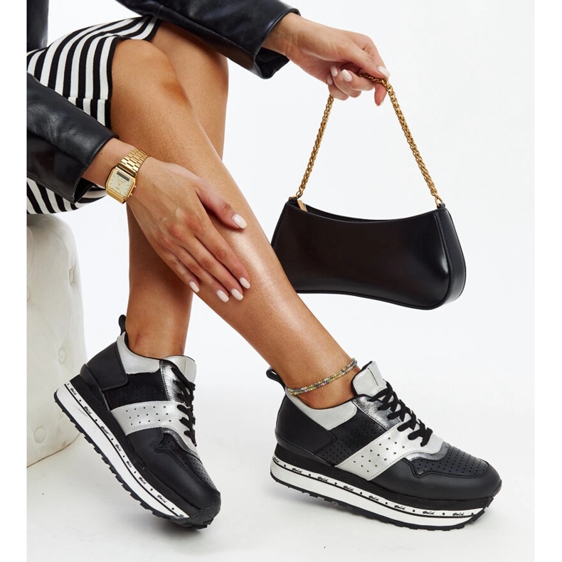 Zapatillas negras con suela alta de Askalua negro 1 Zapatillas negras con suela alta de Askalua negro 1