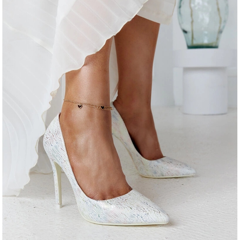 Tacones metalizados plateados con aplicación de piel Serranillos plata 1