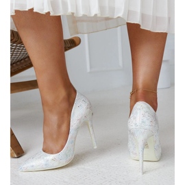 Tacones metalizados plateados con aplicación de piel Serranillos plata 3