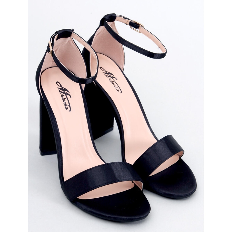 Sandalias en el puesto Ranae Negro 1