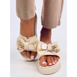 Brandis Chanclas osito beige dorado 1