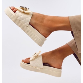Brandis Chanclas osito beige dorado 4