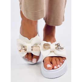 Chanclas Brandis White con osito dorado blanco 2