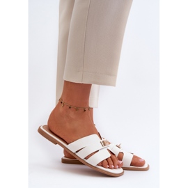 Chanclas Planas De Mujer Con Adorno Blanco Kavinia 4