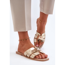 Chanclas Planas de Mujer con Adorno Dorado Kavinia 4