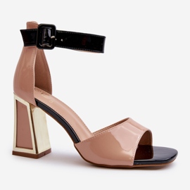 Sandalias de charol con tacón alto Beige Adrianu 2