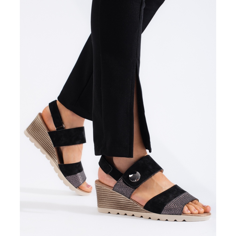 Sandalias cuña mujer con velcro negro 1