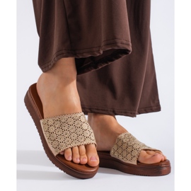 Chanclas de plataforma de mujer beige 1