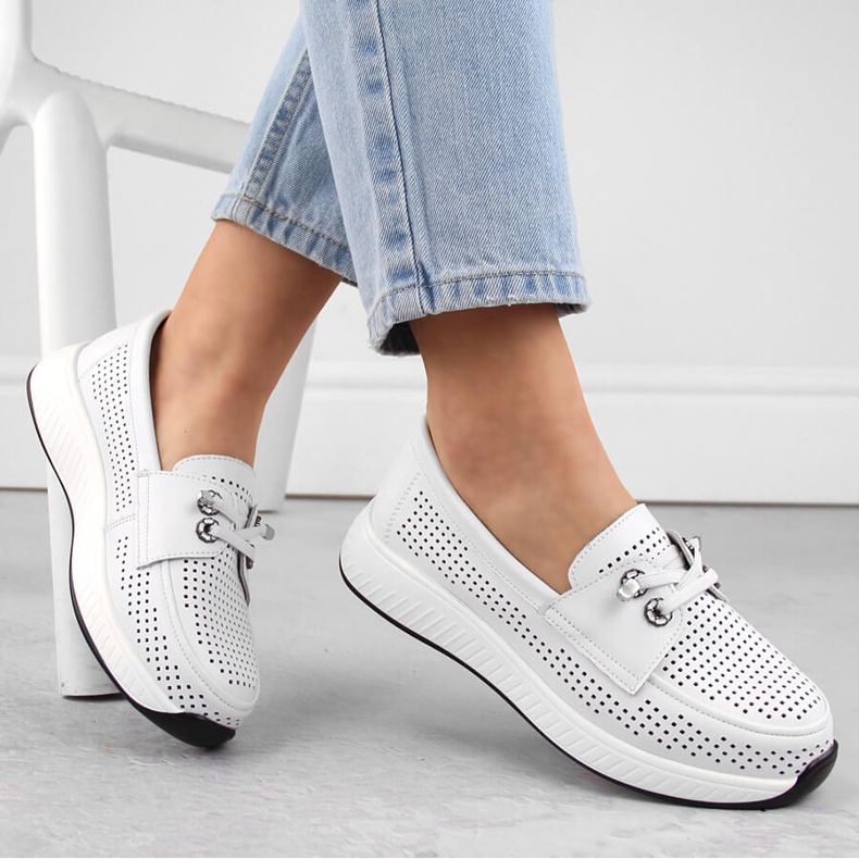 Zapatos mujer piel, mocasines slip-on calados, blanco Artiker 54C1752 1