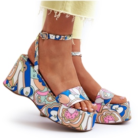 Sandalias Estampadas Con Plataforma Y Cuña Multicolor Wiandia 11