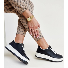 Zapatillas negras con plataforma Cvita. negro 1