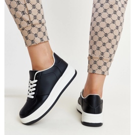 Zapatillas negras con plataforma Cvita. negro 4
