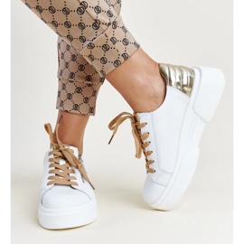 Zapatos de piel blanca con cremallera decorativa. blanco 4