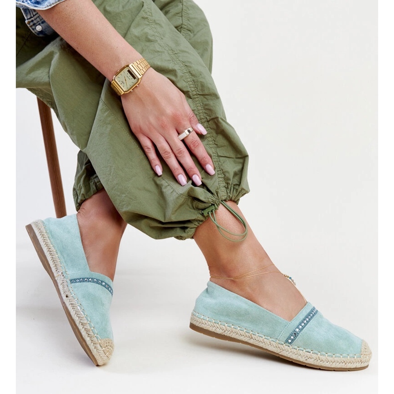 Alpargatas verdes con pedrería Abia 2