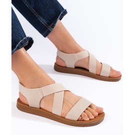 Sandalias slip-on beige para mujer 1