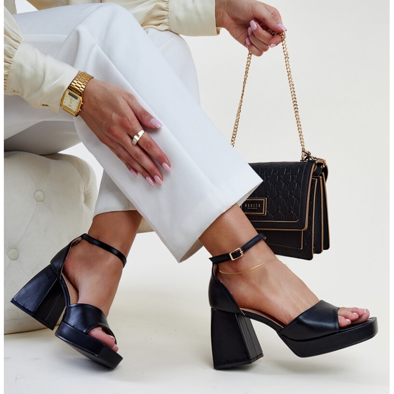 Sandalias Vesna negras tacón negro 1