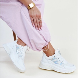 Zapatillas blancas con suela gruesa Matea. blanco 1 Zapatillas blancas con suela gruesa Matea. blanco 1
