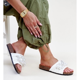 Chanclas blancas con suela de corcho con cuentas Zlatna blanco 1