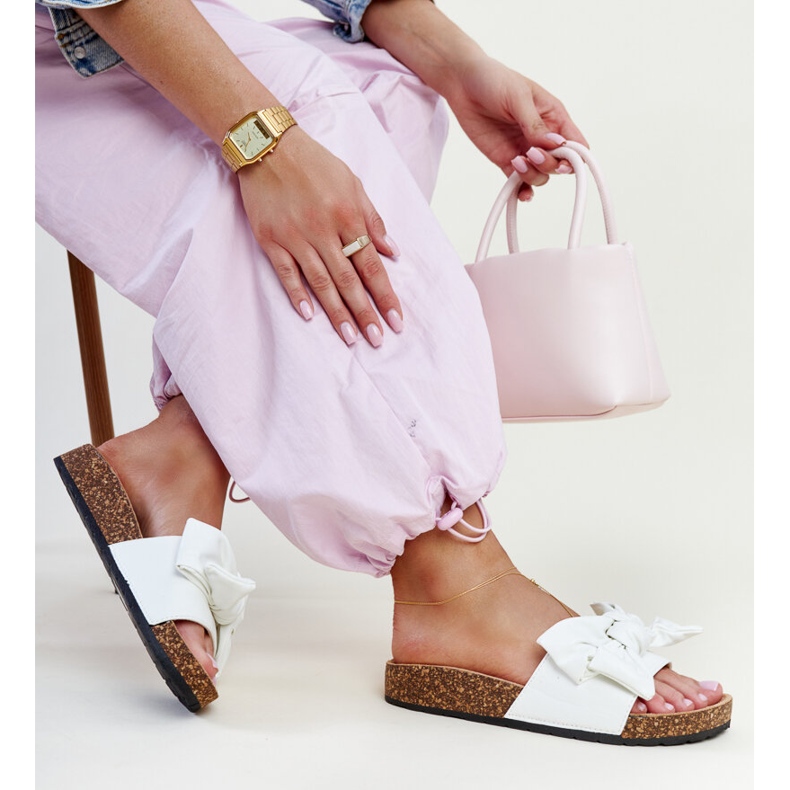 Chanclas blancas con suela de corcho y lazo de Petresa blanco 1