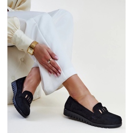 Mocasines negros con raya decorativa de Marlisa 1