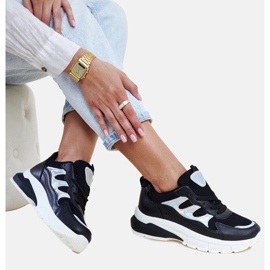 Zapatillas negras con suela gruesa Matea. negro 3