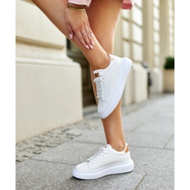 Zapatillas blancas con suela gruesa de Ivalu. blanco 4