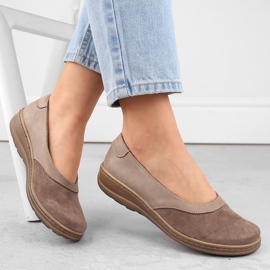 Zapatos cómodos sin cordones para mujer en piel, beige Helios 426.002.02 1