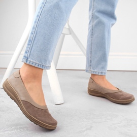 Zapatos cómodos sin cordones para mujer en piel, beige Helios 426.002.02 2