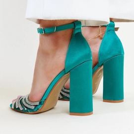 Sandalias de tacón alto brillantes verdes de Zrinka 7