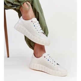 Zapatillas de cuero beige de Zvonka 2