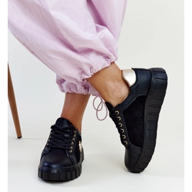 Zapatillas de cuero negras con suela masiva de Viera. negro 2