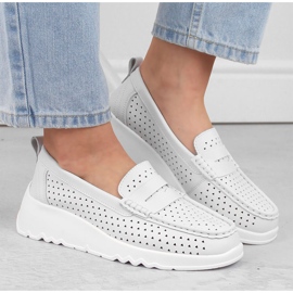 Zapatos cómodos de mujer en piel calada blanco S.Barski LR509 7