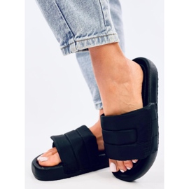 Babuchas de nailon negro Cueto 3